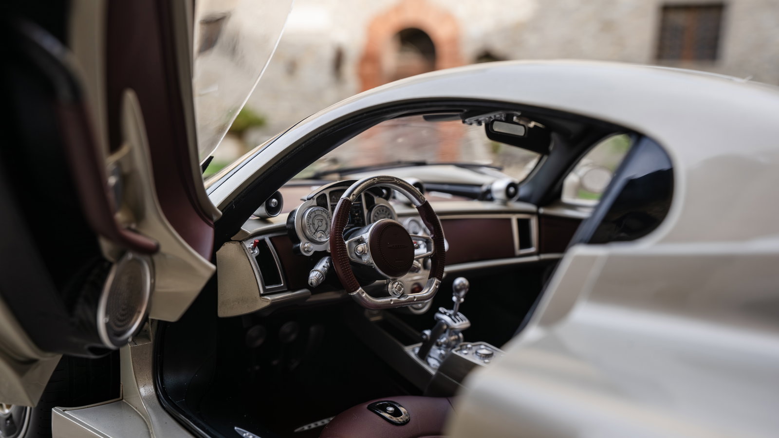 Pocher Pagani Utopia - interior
